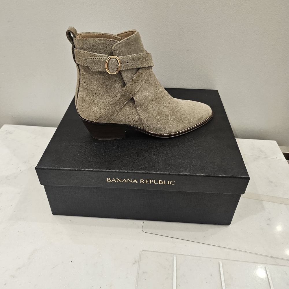 Gorgeous Taupe Stella Suede Boots